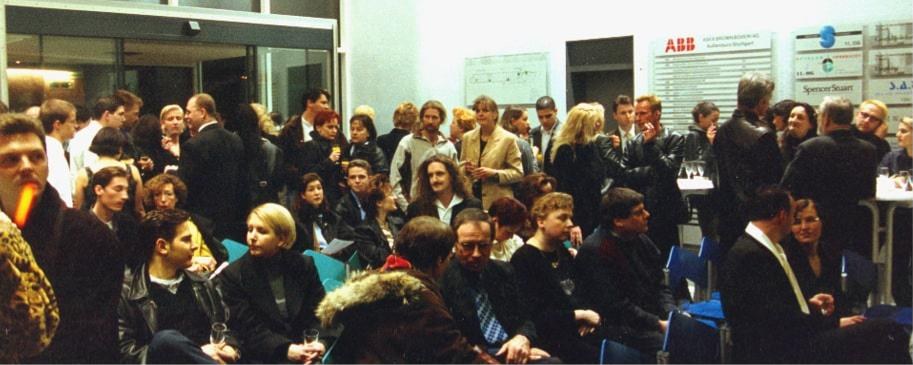 A full house at the first vernissage of Joe Muczka jr. at Seeberger Immobilien in Stuttgart, 1998